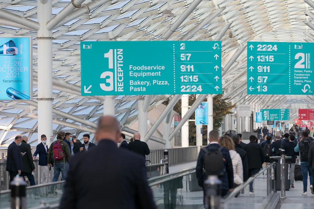 المضيف ميلانو