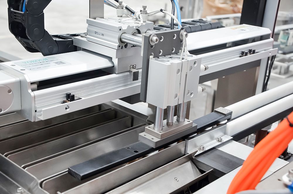 3.-آلة-تعبئة-الكرتون-سير ناقل-(2)